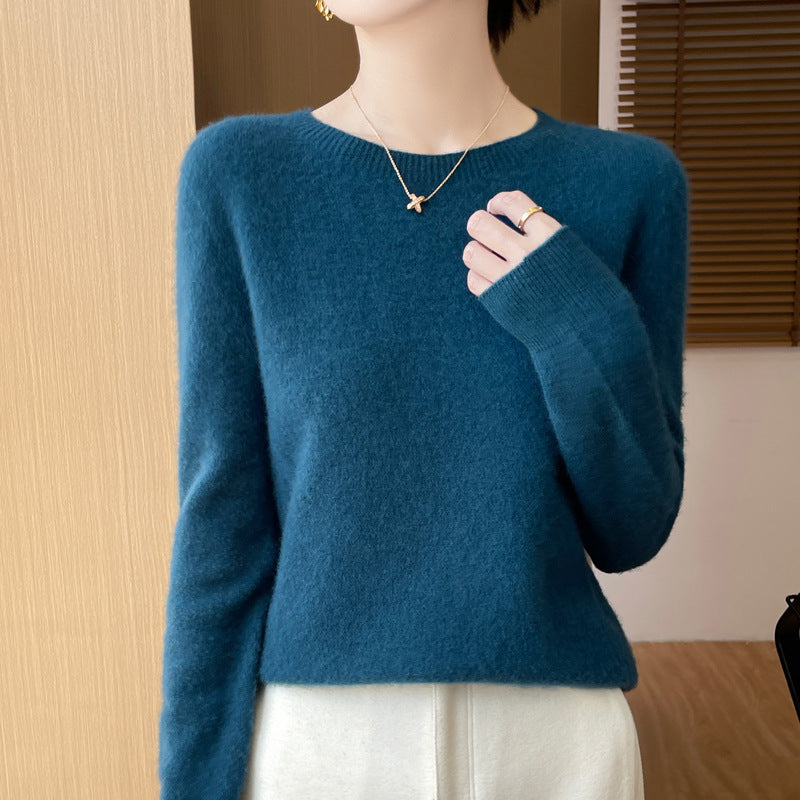 Women's Soft Mohair-Effect Round Neck Sweater with Fine Ribbed Hem and Light Oversize Fit