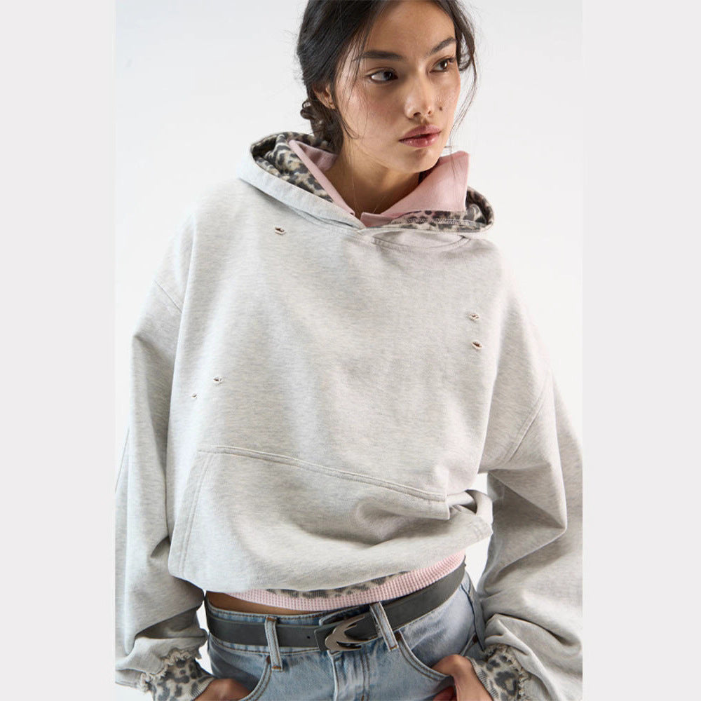Women Short Oversize Hoodie with Destroy Details and Leo Lining
