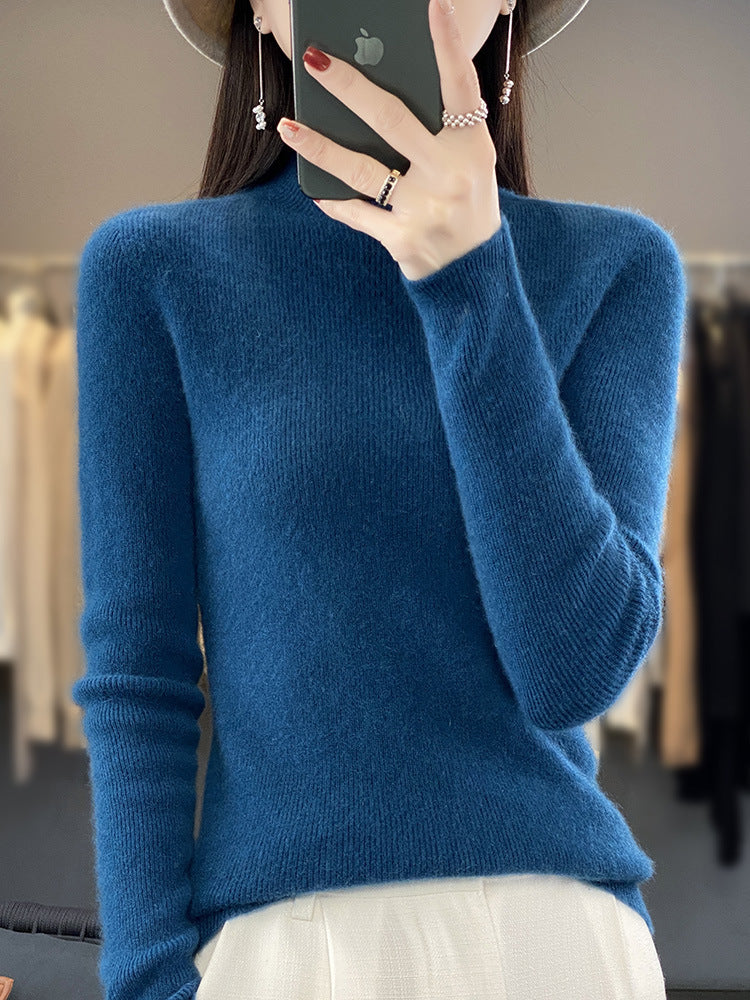 Women's Slim Fine Knit Mock Neck Sweater made of Fine Angora Blend
