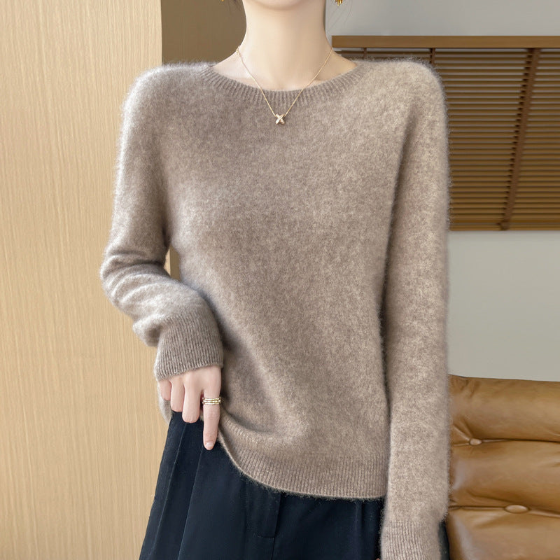 Women's Soft Mohair-Effect Round Neck Sweater with Fine Ribbed Hem and Light Oversize Fit