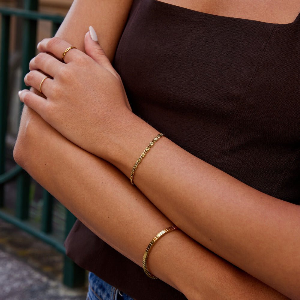 Gold-Tone Swirl Link Chain Bracelet