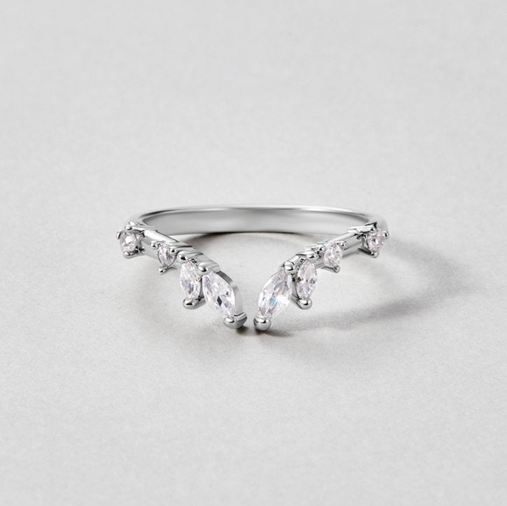 Lily Crystal Silver-Tone Vine Ring
