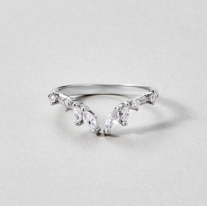 Lily Crystal Silver-Tone Vine Ring