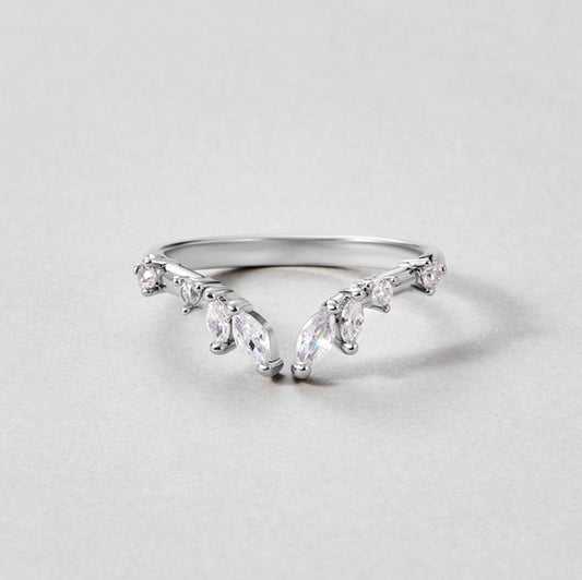 Lily Crystal Silver-Tone Vine Ring