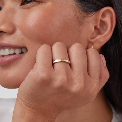 Mother of Pearl & Crystal Ring