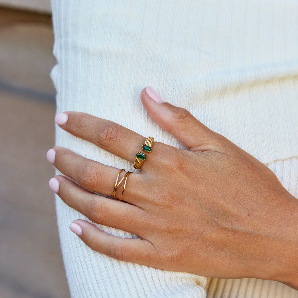 Tara Vintage Emerald Green Ring