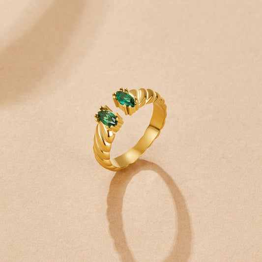 Tara Vintage Emerald Green Ring
