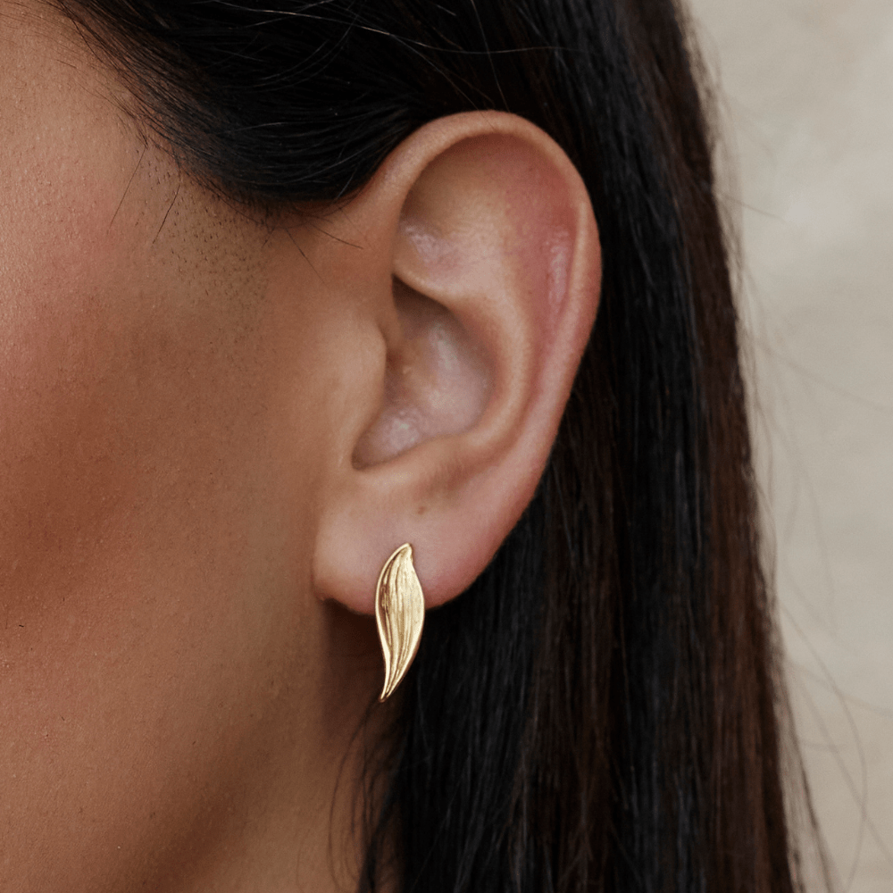 Vintage Monet Gold-Tone Leaf Earrings