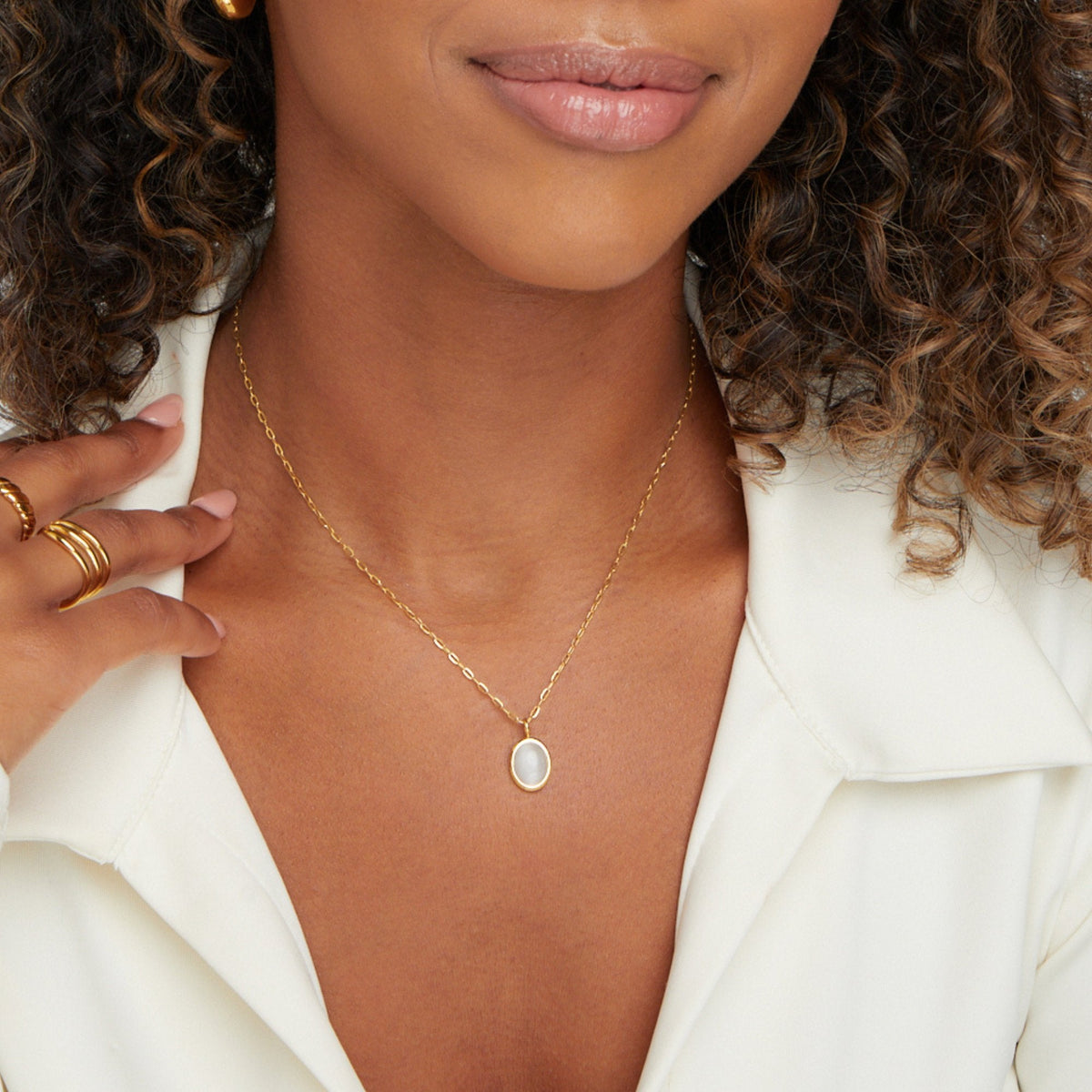 White Opal-Effect Necklace